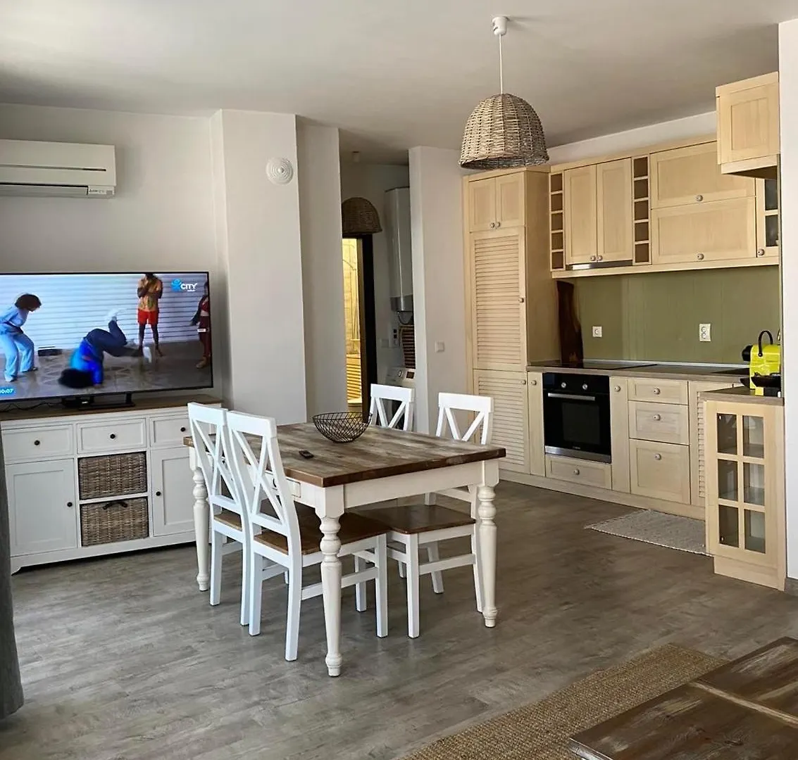 Sea Garden Apartment, Excellent Location With Free Parking Burgas